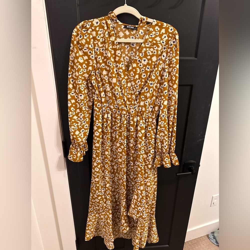 BTFBM size M floral maxi dress